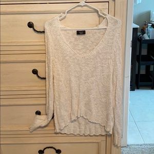 Vici white sweater